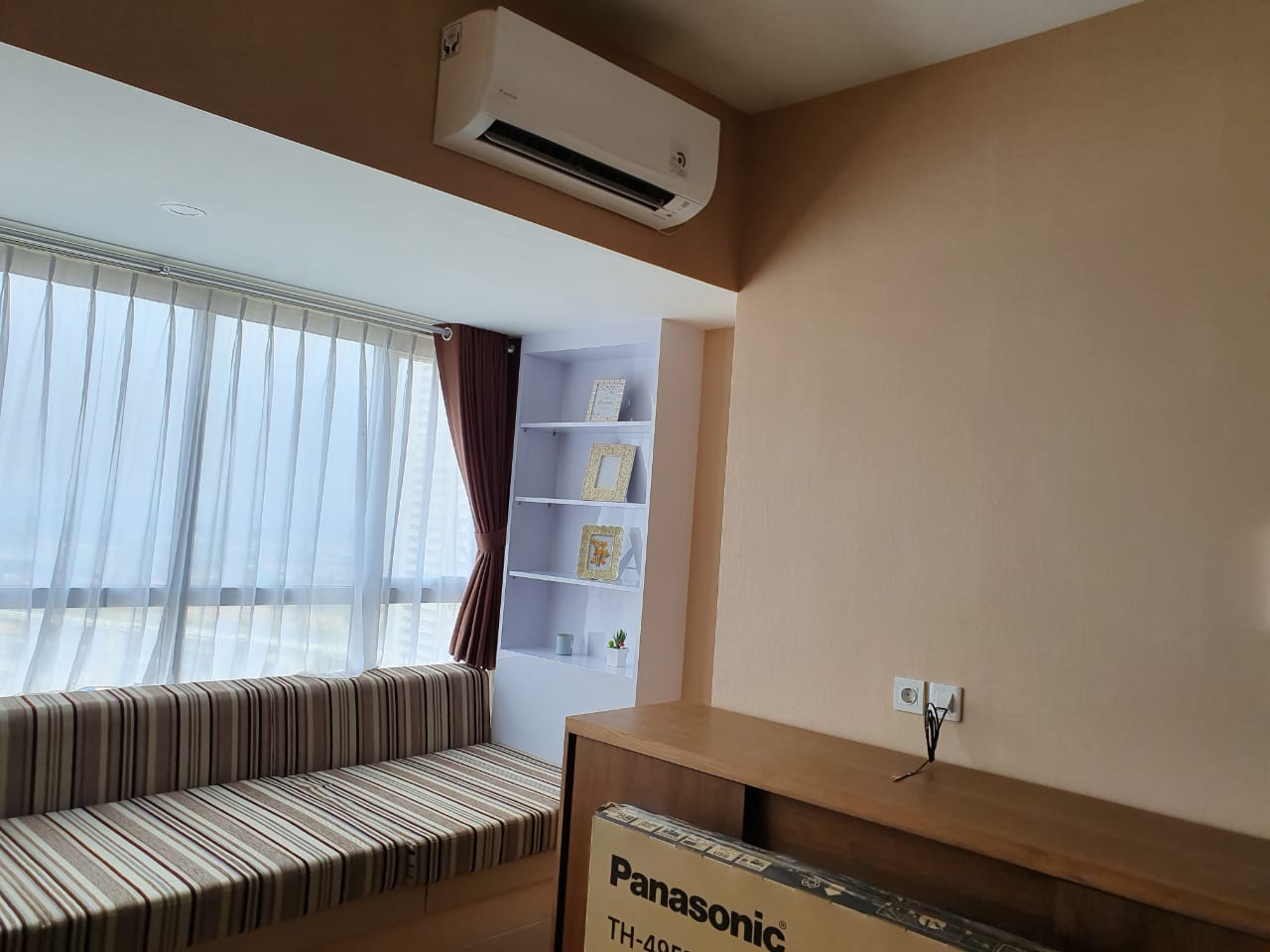 Eai. Apartemen Disewakan di Orange County Lippo Cikarang